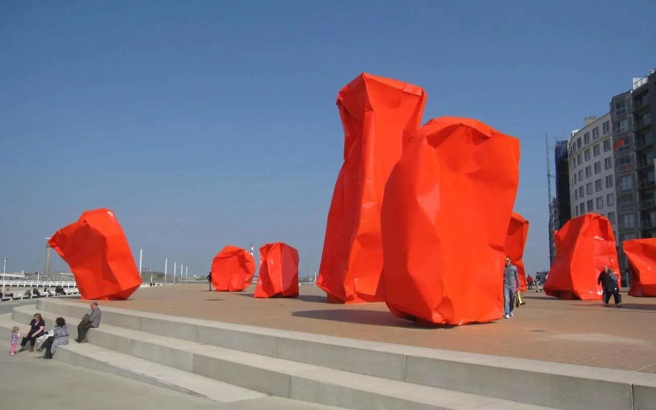 Seacityview Oostende 0*, Ostende